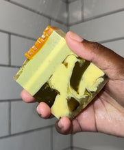 Load image into Gallery viewer, Manuka Honey + Thyme 🍯