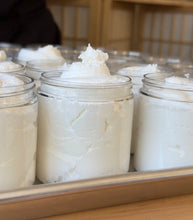Load image into Gallery viewer, Oatmeal &amp; Honey Body Butter